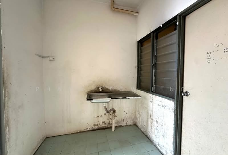 Rumah Flat untuk Dijual di Rumah Pangsa Sutera Wangi - Phang Seow Ling - Interior - PropertyGuru.com.my