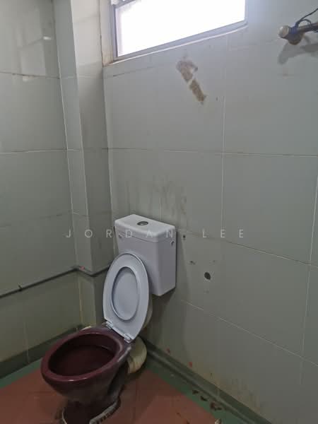 Pangsapuri untuk Disewa di Kiara Apartment - Jordan Lee - Bathroom - PropertyGuru.com.my