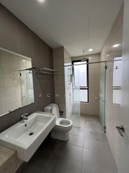 Kondominium untuk Dijual di Seri Riana Residence - Joachim Lim - Bathroom - PropertyGuru.com.my