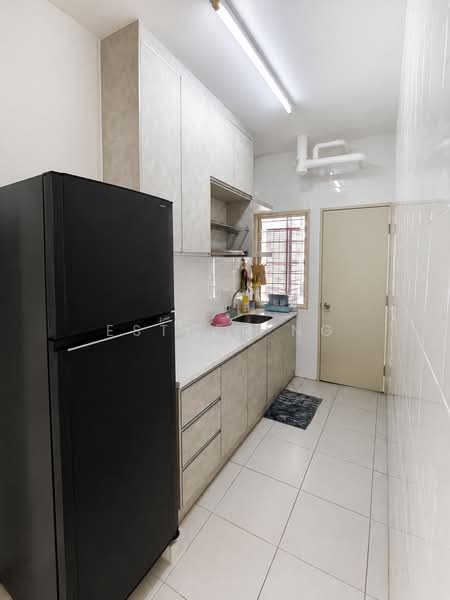 Pangsapuri untuk Dijual di Pangsapuri Akasia (Bandar Botanic) - Esther Ng - Kitchen - PropertyGuru.com.my