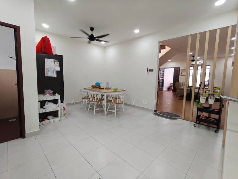 2-storey Terraced House for Sale in Taman Pulai Mutiara (Iskandar Puteri (Nusajaya)) - Daniel Yong - Dining Room - PropertyGuru.com.my