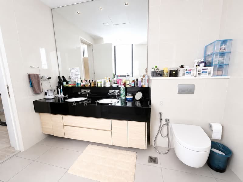 Condominium for Sale at Icon Residence - Art Edrus - Master Bathroom - PropertyGuru.com.my