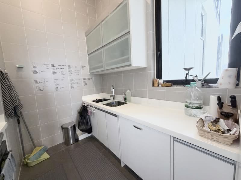 Condominium for Sale at Icon Residence - Art Edrus - Kitchen - PropertyGuru.com.my