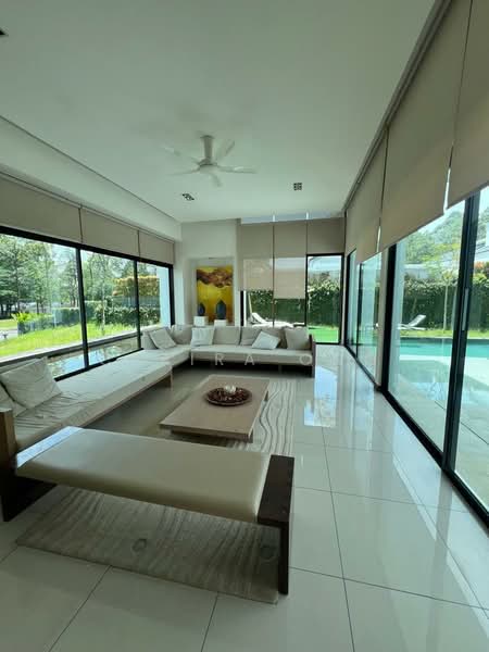 Bungalow House untuk Disewa di Leisure Farm (Gelang Patah) - Claira Ong - Living Room - PropertyGuru.com.my