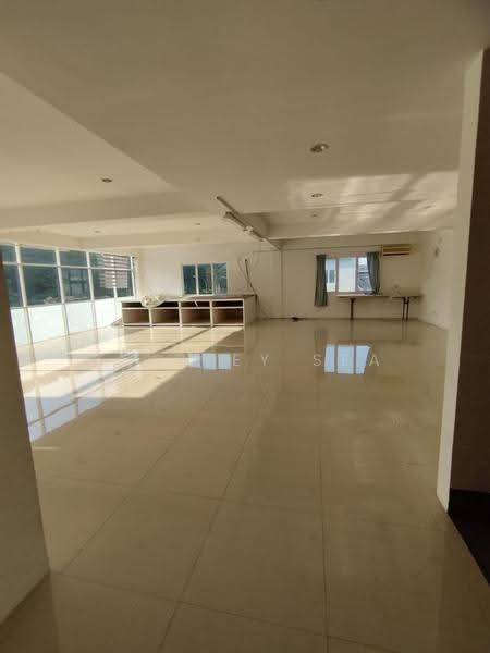 Factory for Rent in Kawasan Perindustrian Balakong (Balakong) - Shirley Sea - Interior - PropertyGuru.com.my