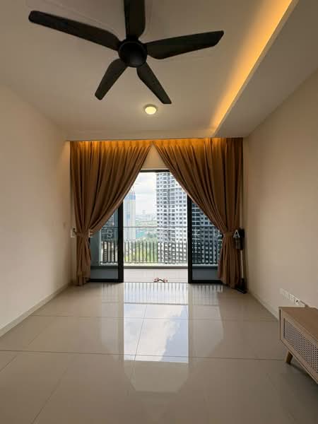 Kediaman Servis untuk Dijual di Savio @ Riana Dutamas - Leslie Kua - Balcony - PropertyGuru.com.my