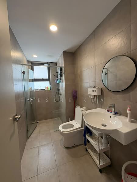Kediaman Servis untuk Dijual di Savio @ Riana Dutamas - Leslie Kua - Bathroom - PropertyGuru.com.my