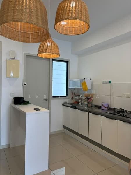 Kediaman Servis untuk Dijual di Savio @ Riana Dutamas - Leslie Kua - Kitchen - PropertyGuru.com.my
