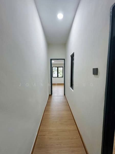 Rumah Teres 2-Tingkat untuk Dijual di Taman Sentosa (Johor Bahru) - Joanne Yong - Corridor - PropertyGuru.com.my