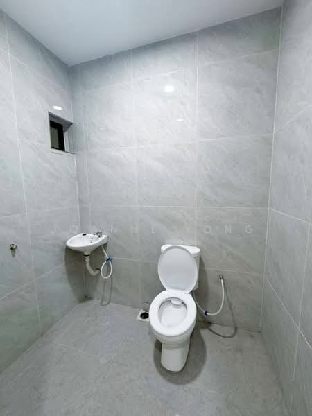 Rumah Teres 2-Tingkat untuk Dijual di Taman Sentosa (Johor Bahru) - Joanne Yong - Bathroom - PropertyGuru.com.my