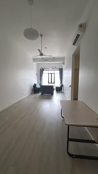 Kondominium untuk Dijual di Dua Menjalara - Ben Tan - Living Room - PropertyGuru.com.my