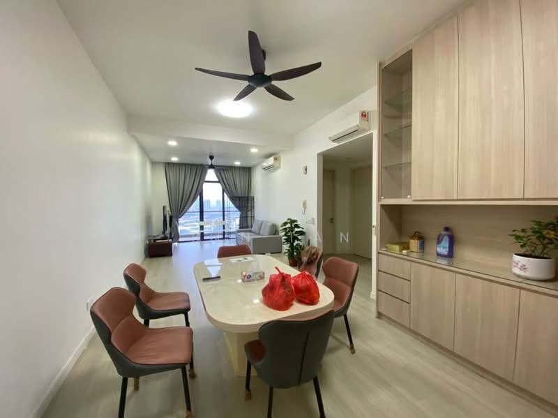 Kondominium untuk Dijual di Dua Menjalara - Ben Tan - Living Room - PropertyGuru.com.my