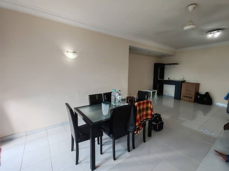 Pangsapuri untuk Disewa di Orchid View Luxury Apartment - April Chin - Dining Room - PropertyGuru.com.my