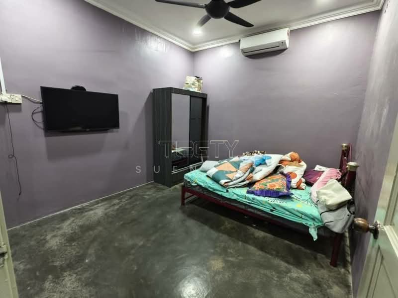 Rumah Teres 1-Tingkat untuk Dijual di Port Klang (Pelabuhan Klang) (Selangor) - Suen Ng - Bedroom - PropertyGuru.com.my