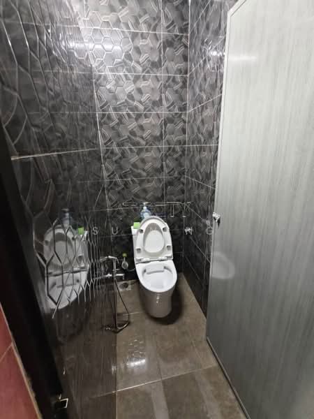 Rumah Teres 1-Tingkat untuk Dijual di Port Klang (Pelabuhan Klang) (Selangor) - Suen Ng - Bathroom - PropertyGuru.com.my