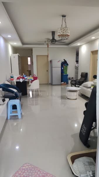 Pangsapuri untuk Dijual di Merdeka Villa - Ee Tsin Lim - Living Room - PropertyGuru.com.my