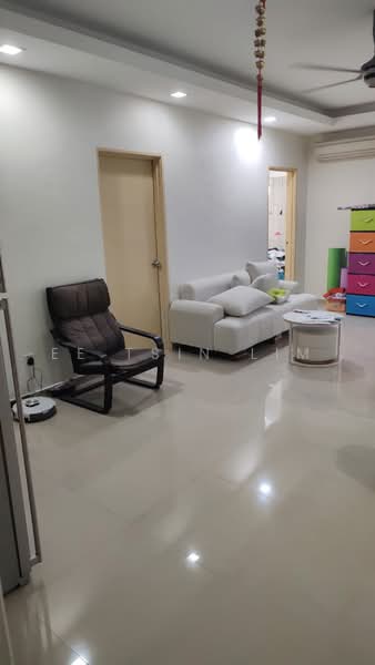 Pangsapuri untuk Dijual di Merdeka Villa - Ee Tsin Lim - Living Room - PropertyGuru.com.my