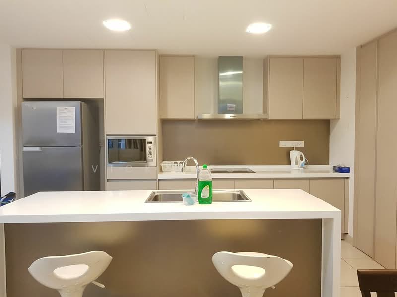 Service Residence for Sale at Suasana Bukit Ceylon / Raja Chulan Residences - Vickie Foong - Kitchen - PropertyGuru.com.my