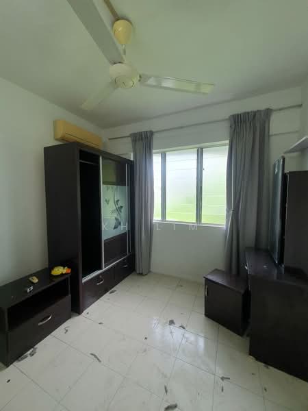 Apartment for Sale at Puncak Erskine - KH Lim - Bedroom - PropertyGuru.com.my