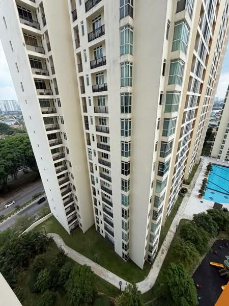 Kediaman Servis untuk Dijual di KSL Residence @ Daya - Coco Lee - Exterior - PropertyGuru.com.my