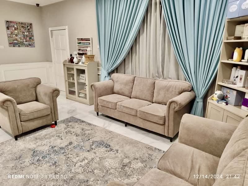Rumah Berkembar untuk Dijual di Shah Alam (Selangor) - Zuraini Soh - Living Room - PropertyGuru.com.my