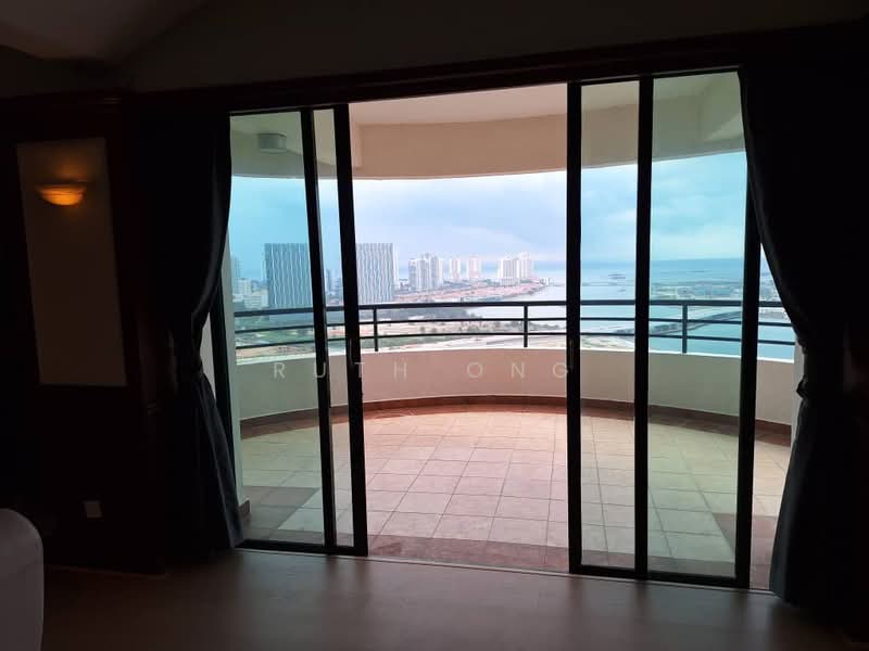 Kondominium untuk Dijual di Silverton Condominium - Ruth Ong - Balcony - PropertyGuru.com.my