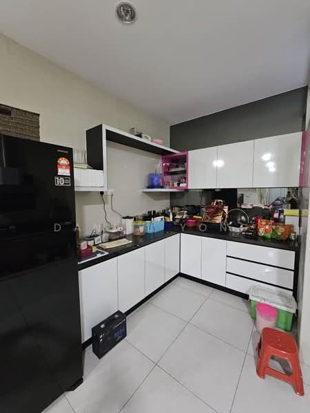 Rumah Teres 2-Tingkat untuk Dijual di Taman Eco Cascadia (Tebrau) - Daniel Yong - Kitchen - PropertyGuru.com.my