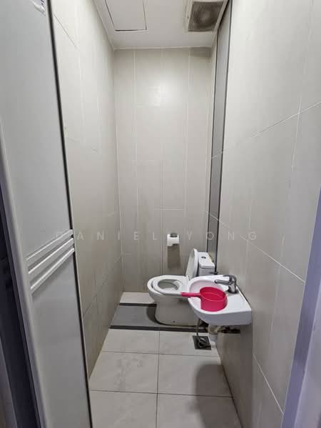 Rumah Teres 2-Tingkat untuk Dijual di Taman Eco Cascadia (Tebrau) - Daniel Yong - Bathroom - PropertyGuru.com.my