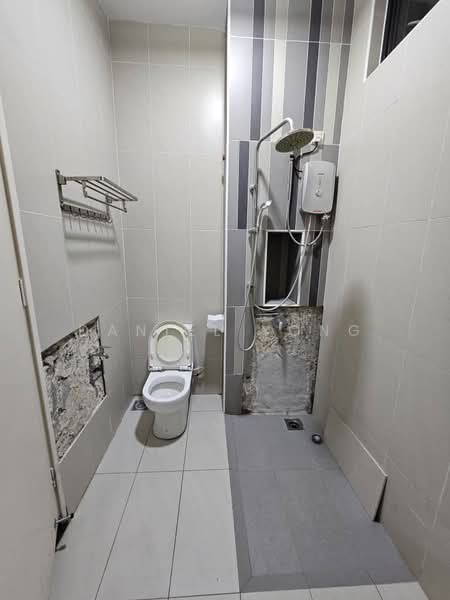Rumah Teres 2-Tingkat untuk Dijual di Taman Eco Cascadia (Tebrau) - Daniel Yong - Bathroom - PropertyGuru.com.my