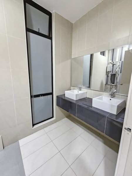 Rumah Teres 2-Tingkat untuk Dijual di Taman Eco Cascadia (Tebrau) - Daniel Yong - Bathroom - PropertyGuru.com.my
