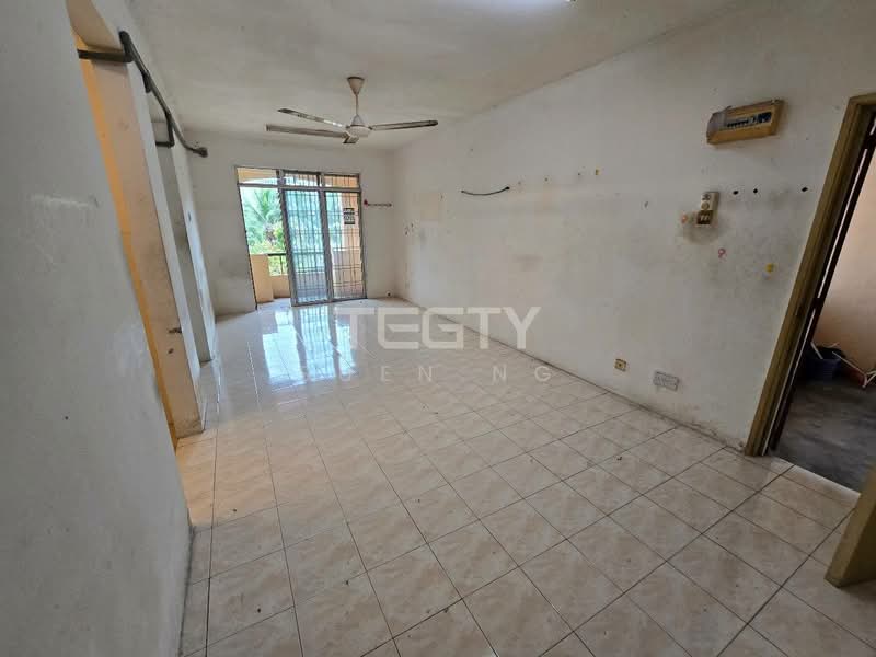 Pangsapuri untuk Dijual di Sri Bayu - Suen Ng - Living Room - PropertyGuru.com.my
