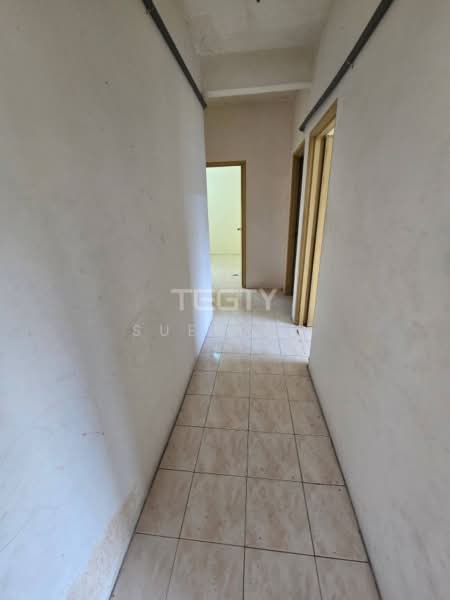 Pangsapuri untuk Dijual di Sri Bayu - Suen Ng - Corridor - PropertyGuru.com.my