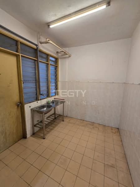 Pangsapuri untuk Dijual di Sri Bayu - Suen Ng - Kitchen - PropertyGuru.com.my