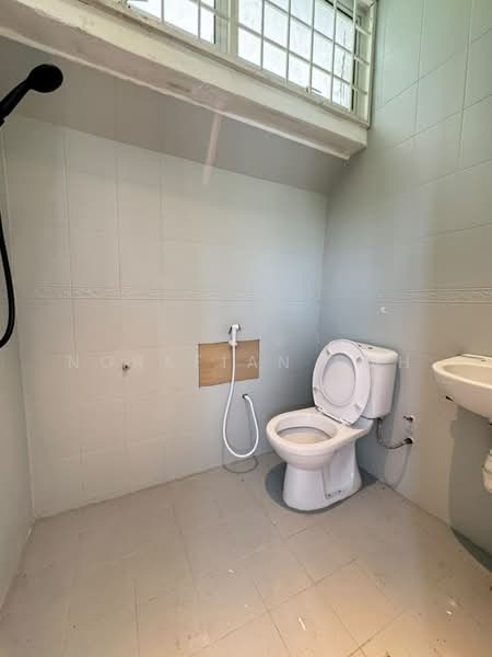 Bungalow House for Rent in Ampang Jaya (Ampang) - Norafian SMH - Bathroom - PropertyGuru.com.my