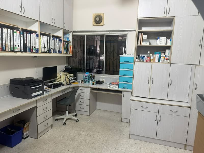 Rumah Teres 2-Tingkat untuk Dijual di SS 21, Damansara Utama (Petaling Jaya) - Jayden Heng - Study - PropertyGuru.com.my
