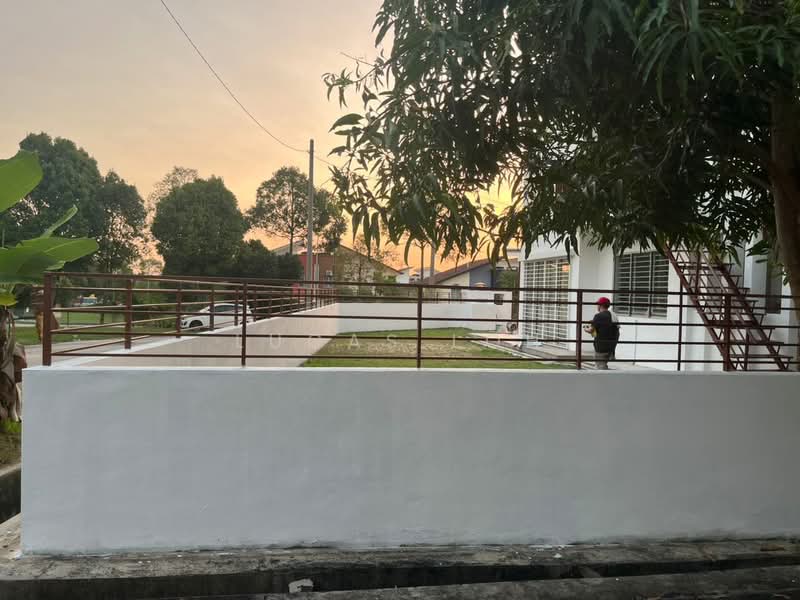 2-storey Terraced House for Sale in Bandar Seri Coalfields (Sungai Buloh) - Lucas Loh - Exterior - PropertyGuru.com.my