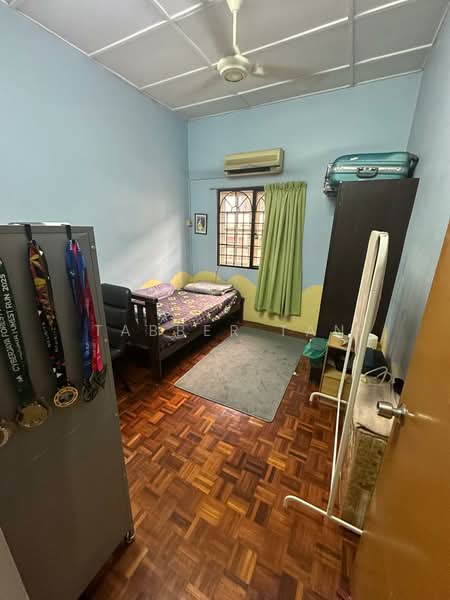 Rumah Teres 2-Tingkat untuk Dijual di Bandar Sungai Long (Selangor) - Tabber Tan - Bedroom - PropertyGuru.com.my