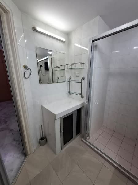 Kediaman Servis untuk Disewa di Centrus Soho - Hanz Low - Bathroom - PropertyGuru.com.my