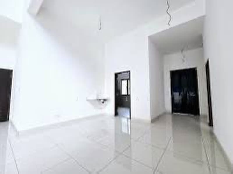 Semi-Detached House for Sale in Bandar Kinrara Seksyen 1 (Bandar Kinrara) - Jess Lau - Living Room - PropertyGuru.com.my