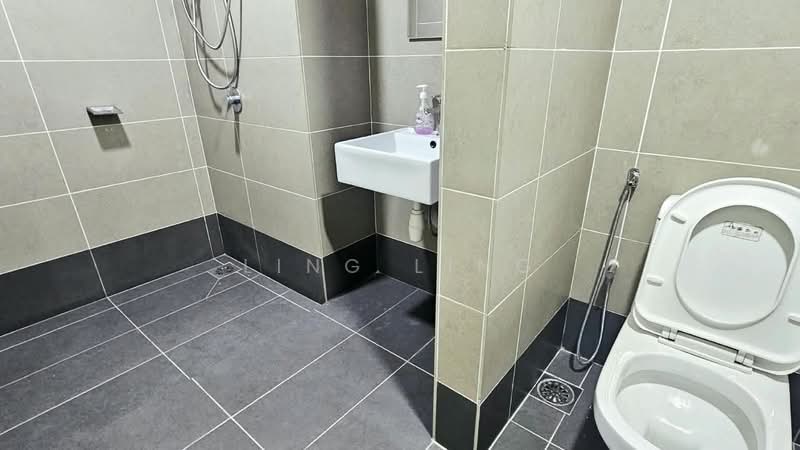 Sofo for Rent in Damansara Jaya (Petaling Jaya) - Ling Ling - Bathroom - PropertyGuru.com.my