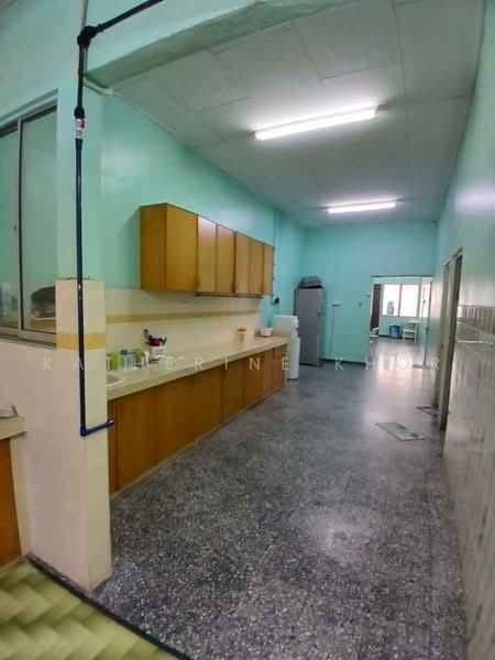 1-storey Terraced House for Rent in Jelutong (Penang) - Katherine Khor - Kitchen - PropertyGuru.com.my