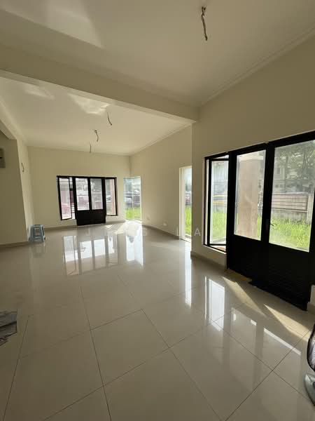 Rumah Teres 2.5-Tingkat untuk Dijual di Bandar Kinrara Seksyen 9 (Bandar Kinrara) - Jess Lau - Living Room - PropertyGuru.com.my