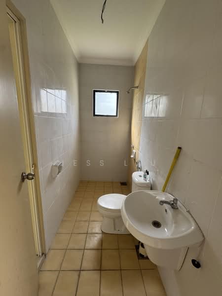 Rumah Teres 2.5-Tingkat untuk Dijual di Bandar Kinrara Seksyen 9 (Bandar Kinrara) - Jess Lau - Bathroom - PropertyGuru.com.my