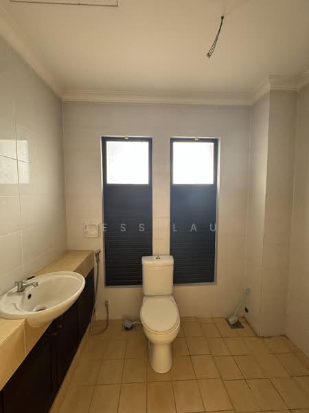 Rumah Teres 2.5-Tingkat untuk Dijual di Bandar Kinrara Seksyen 9 (Bandar Kinrara) - Jess Lau - Bathroom - PropertyGuru.com.my