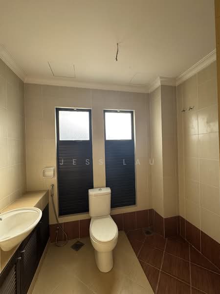 Rumah Teres 2.5-Tingkat untuk Dijual di Bandar Kinrara Seksyen 9 (Bandar Kinrara) - Jess Lau - Bathroom - PropertyGuru.com.my