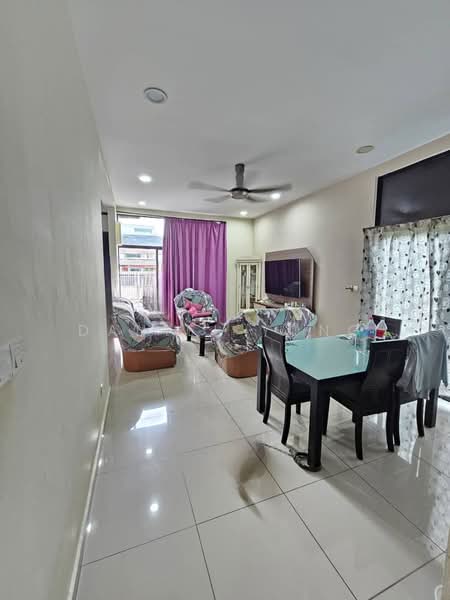 2-storey Terraced House for Sale in Bandar Seri Alam (Masai) - Daniel Yong - Living Room - PropertyGuru.com.my