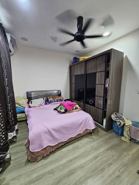 2-storey Terraced House for Sale in Bandar Seri Alam (Masai) - Daniel Yong - Bedroom - PropertyGuru.com.my