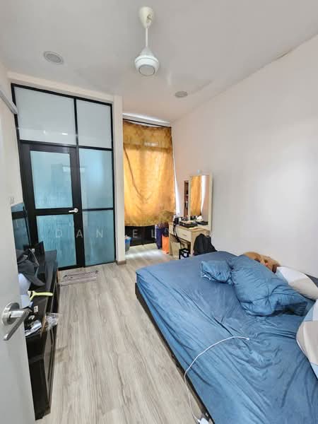 2-storey Terraced House for Sale in Bandar Seri Alam (Masai) - Daniel Yong - Bedroom - PropertyGuru.com.my