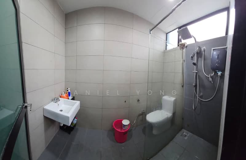 2-storey Terraced House for Sale in Bandar Seri Alam (Masai) - Daniel Yong - Bathroom - PropertyGuru.com.my
