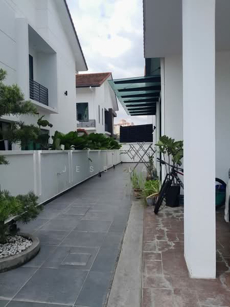 Semi-Detached House for Sale in Bandar Kinrara Seksyen 1 (Bandar Kinrara) - Jess Lau - Exterior - PropertyGuru.com.my